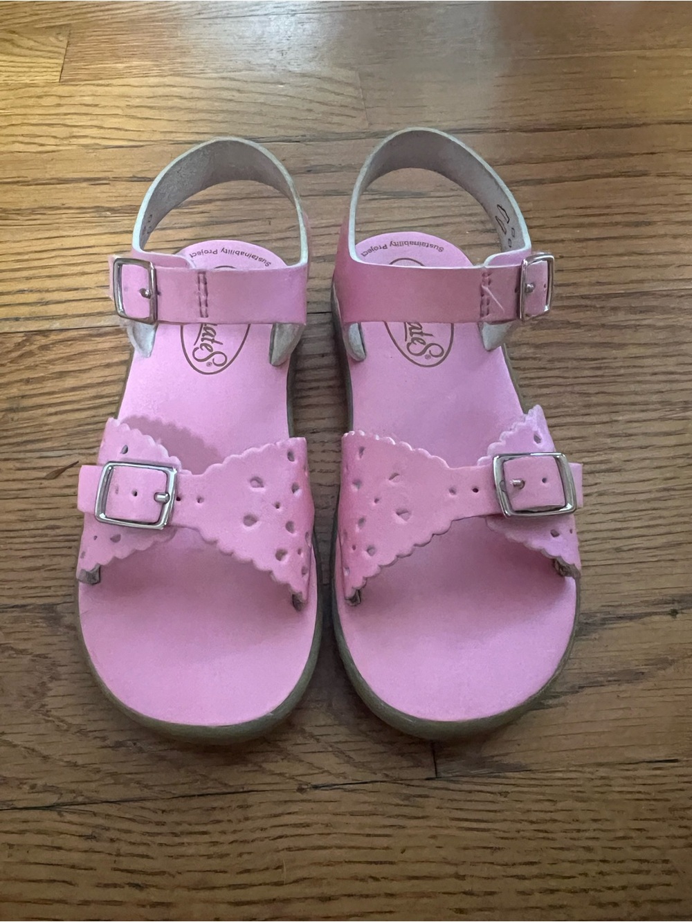 FootMates Pink Girls' Scalloped Sandals